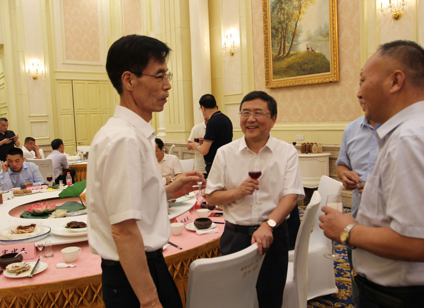 楊安民從業(yè)卅五周年系列報(bào)道--“璀璨卅五年，榮耀共分享”紀(jì)念晚宴